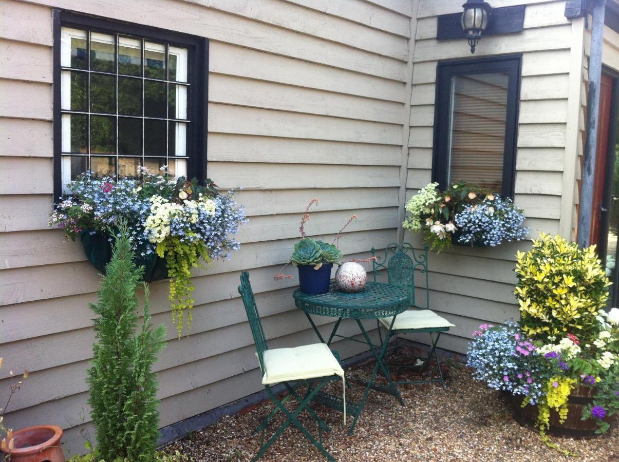 Hotel Bonningtons Stansted Self Catering Stansted Mountfitchet Habitación foto